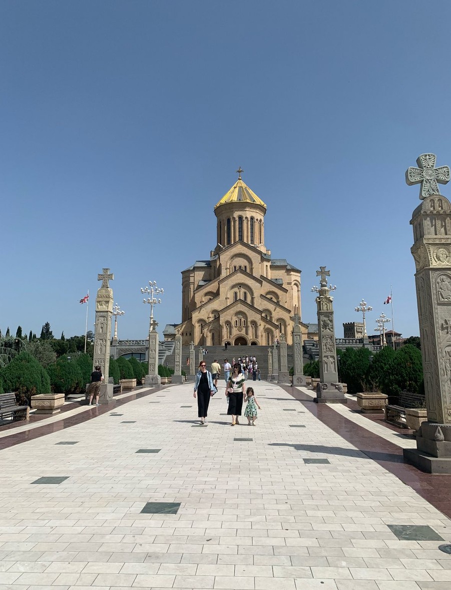 Фото отзыва 1: авторский тур "Душевно по Грузии: улочки Тбилиси, храмы Мцхеты, виноградники Кахетии и панорама Казбека"