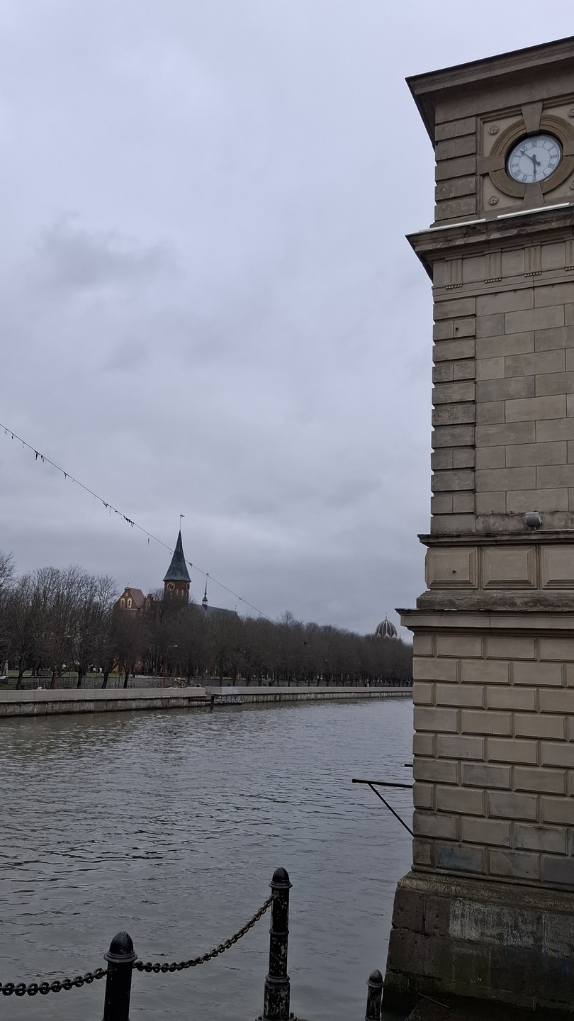 Были с внучкой (11лет) у Анны на прогулке-квесте "Двоемирие Гофмана в городе К". Сказать, что понравилось,