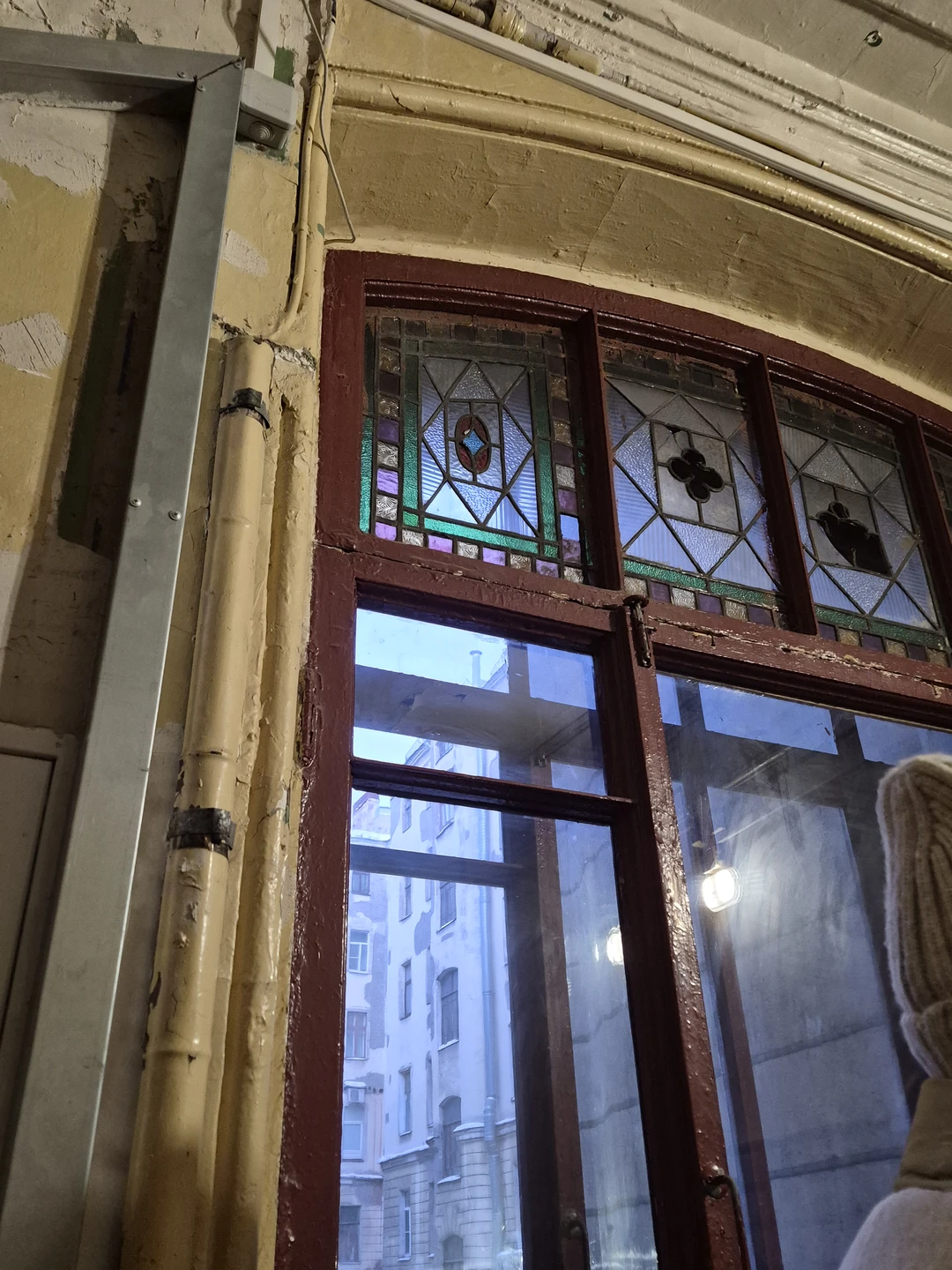 Секреты Петроградской стороны: дворы-колодцы, парадные и доходные дома (Ольга)