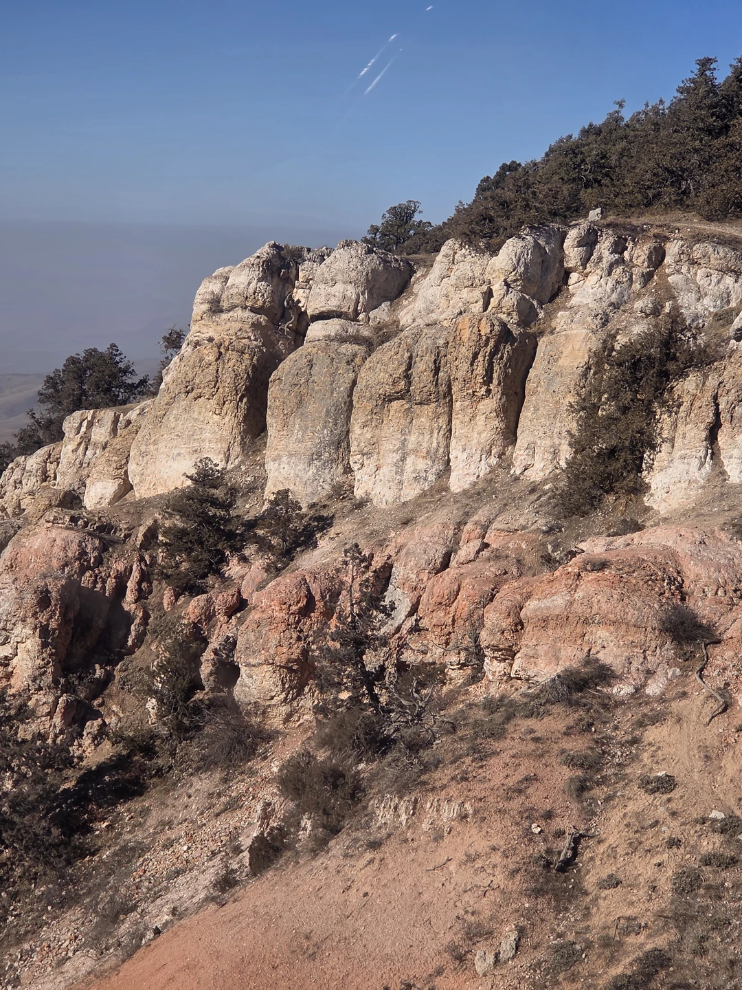 Отличная экскурсия, красивые горы, полная забота гида. Отдельно отмечу вкусный, разнообразный и недорогой обед в горах. Спасибо году Альберту