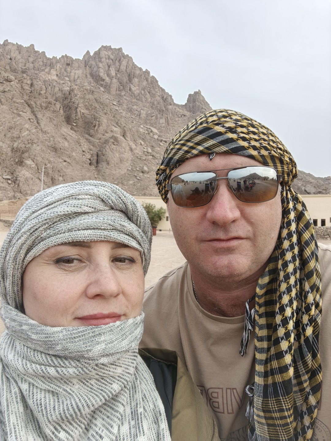 На квадроциклах в группе: сафари в Шарм-эль-Шейхе (Любовь)