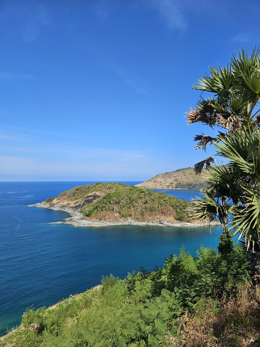 Отличная поездка, были учтены все наши пожелания) Общаться с Павлом было легко и комфортно, узнали много нового. Рекомендуем!