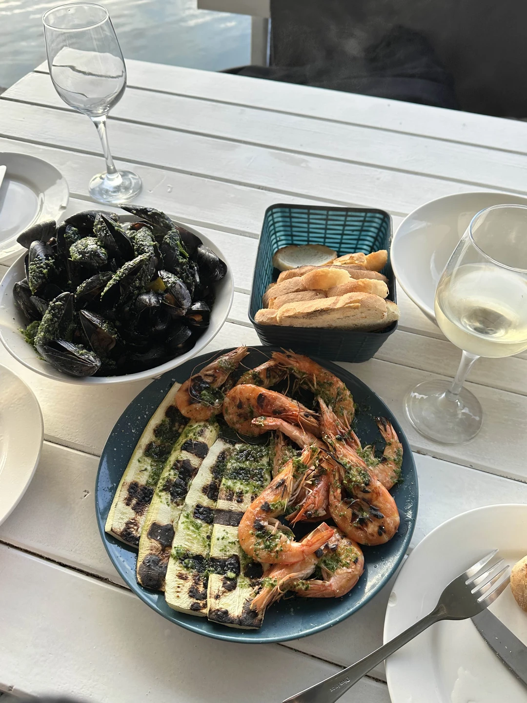 Мы в полном восторге от этого дня! У нас была экскурсия с Оксаной с посещением устричной