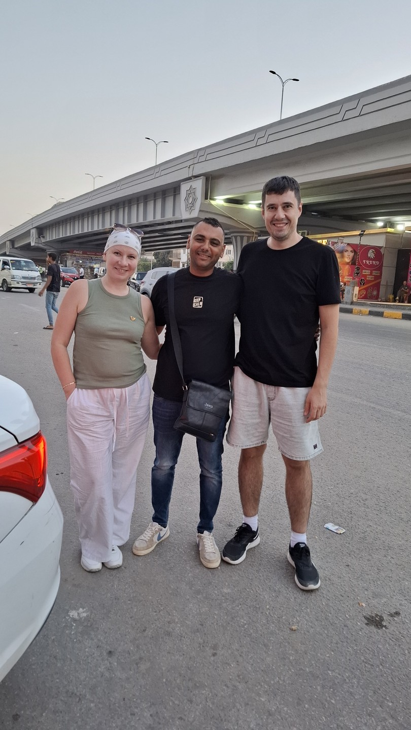 Мы сегодня целый день были на экскурсии с гидом Мухаммедом и это было просто невероятно! Он