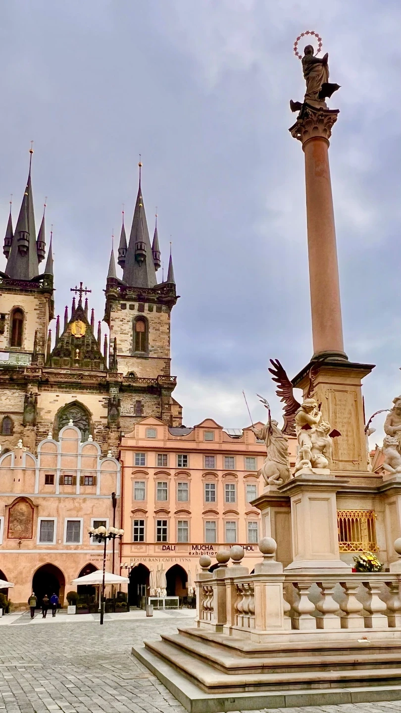 Хочется от всей души поблагодарить и порекомендовать замечательного экскурсовода Ольгу и конечно же сказать несколько тёплых