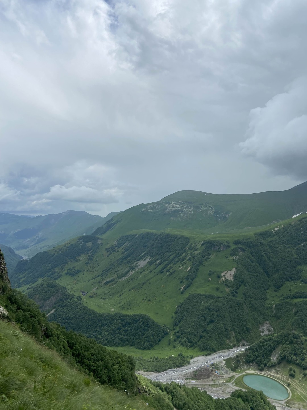 Спасибо Никите и Наташе за незабываемый Каскад:)приключений, а также нашим гидам Киробу за непередаваемый армянский колорит,