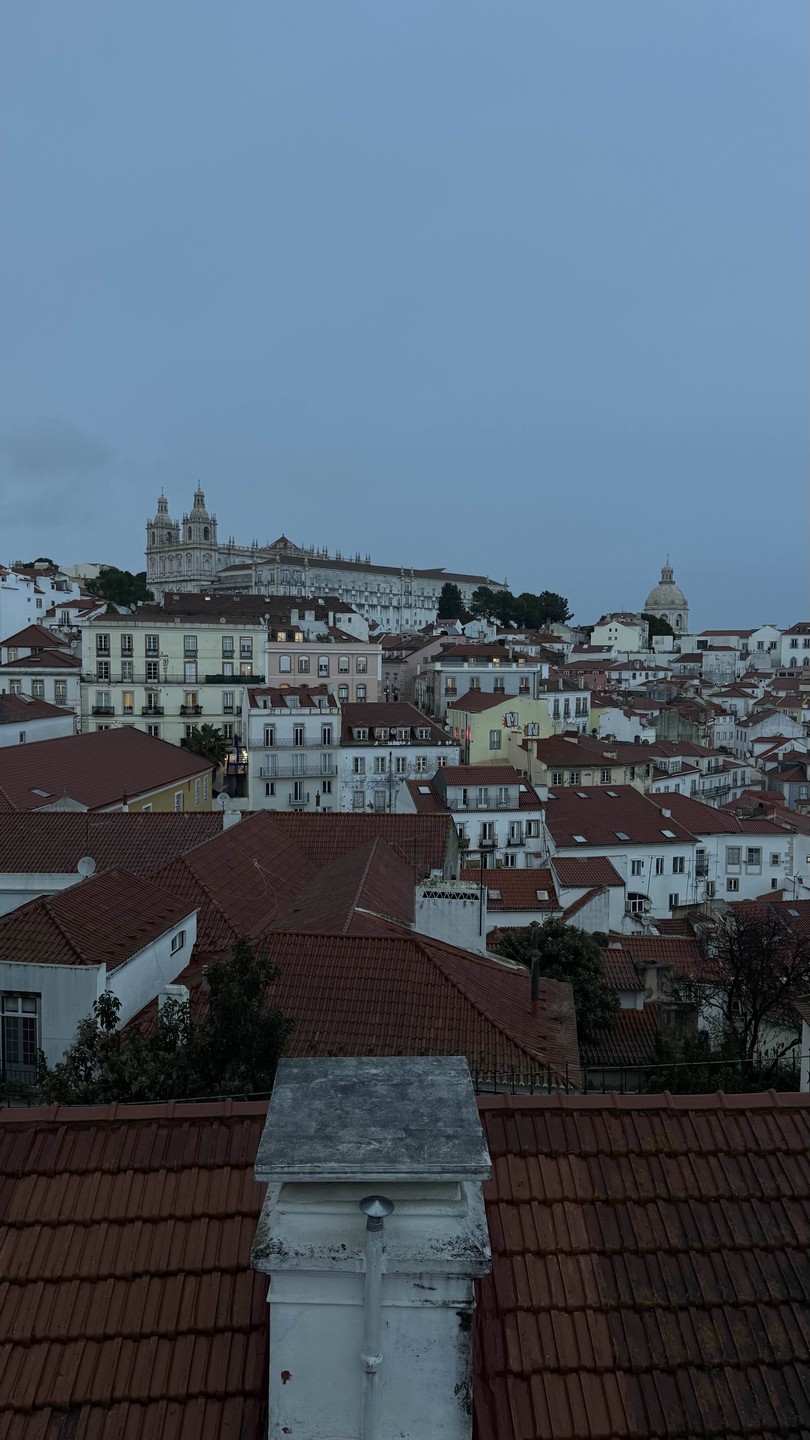 Спасибо за интересную и задорную поездку по Лиссабону!)