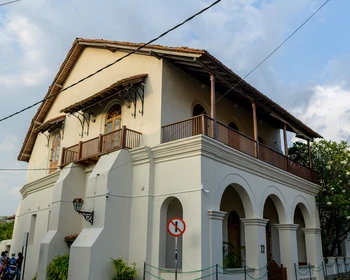 Форт Галле и южное побережье