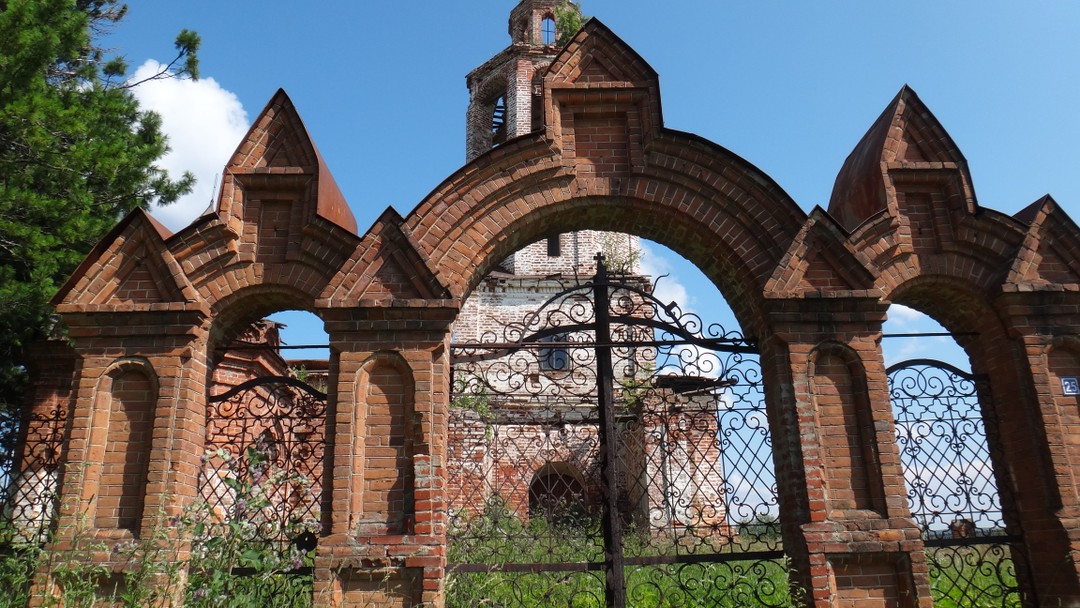 Благодарю Екатерину за экскурсию! Живым, человеческим языком, с любовью к своему краю рассказано много для меня