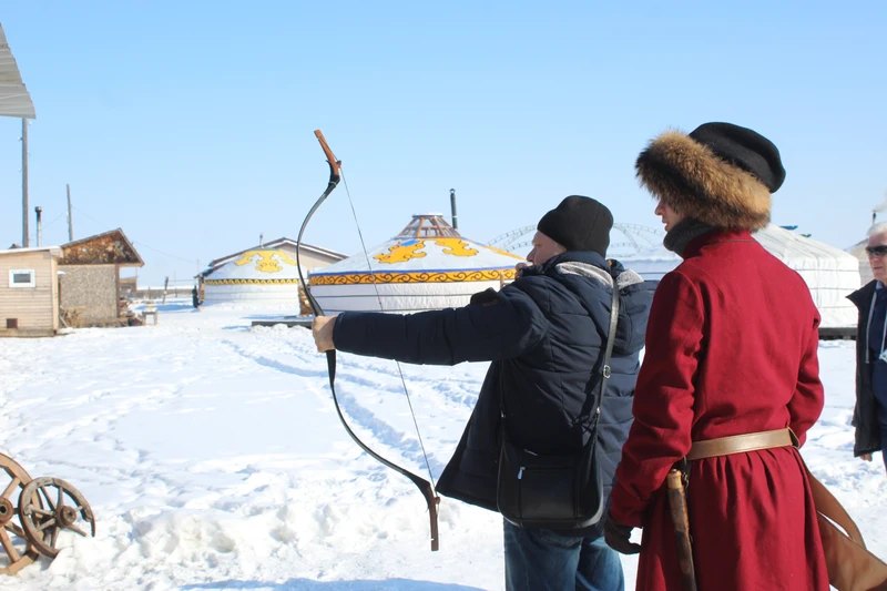 Чудеса зимнего Байкала (всё включено): главные места, гастрономия, лёд и погружение в культуру