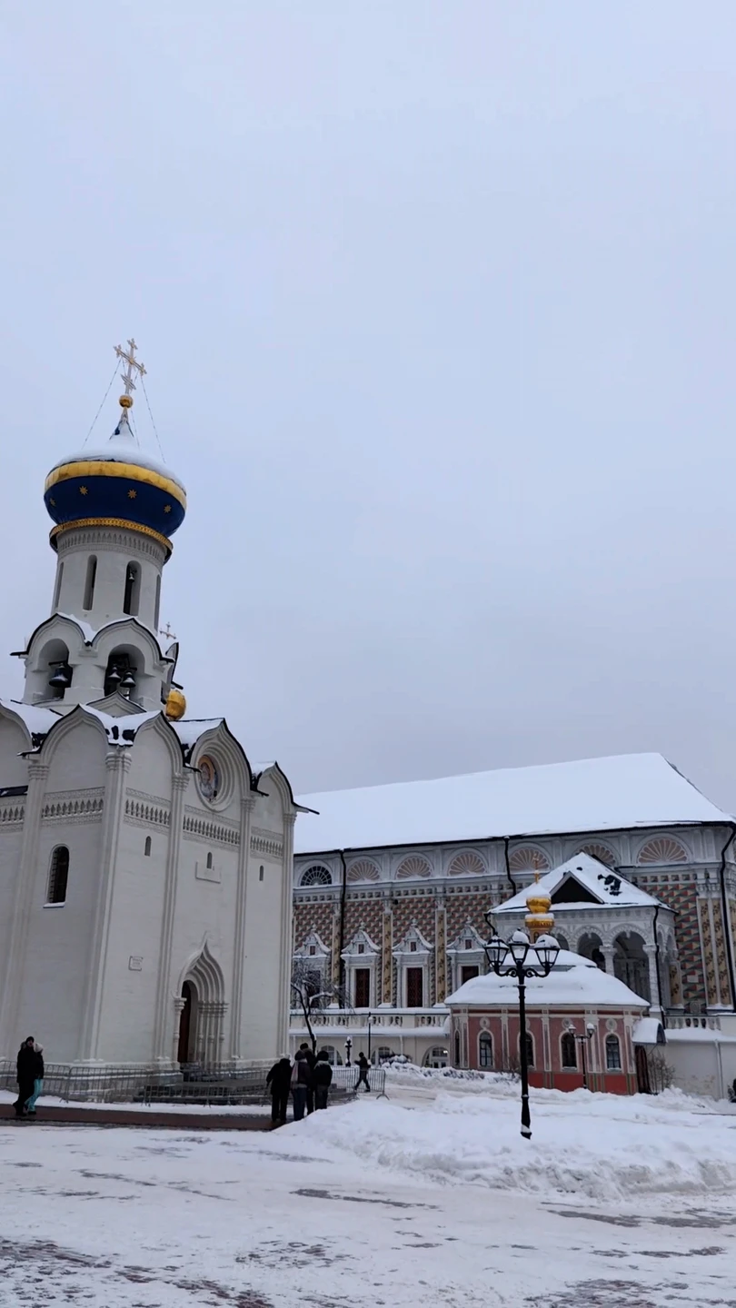 Спасибо за экскурсию! Понравился комфортный формат, в своём темпе, можно переслушать определённые моменты ещё раз, что