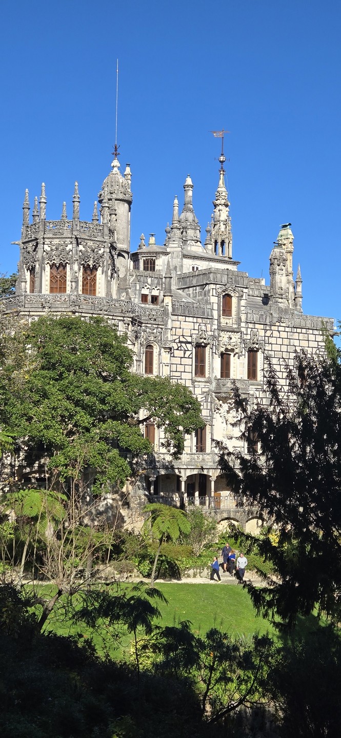 Хочу от всего сердца поблагодарить Алексея за прекрасный и насыщенный тур! 😊