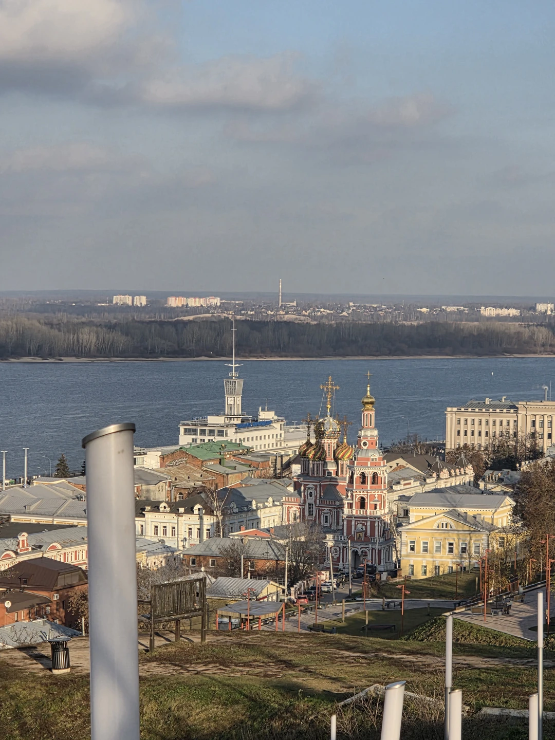 Экскурсия по Нижнему Новгороду оказалась невероятно интересной благодаря нашему экскурсоводу Байкову Станиславу. Он рассказывал настолько увлекательно