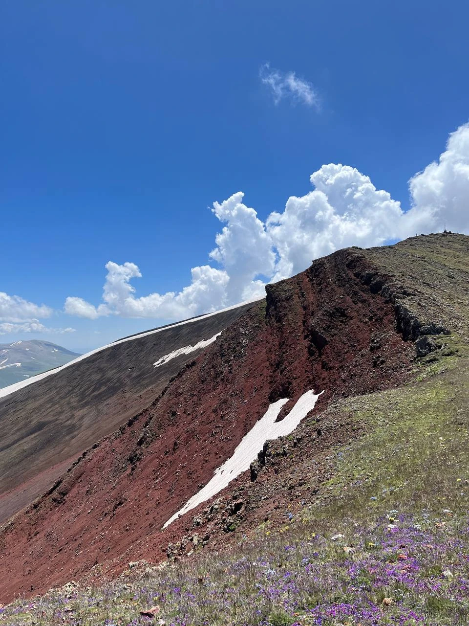 Нереальные эмоции! 🌋 Эта экскурсия — просто топ, однозначно рекомендую. Отдельное спасибо гиду Юлии — с