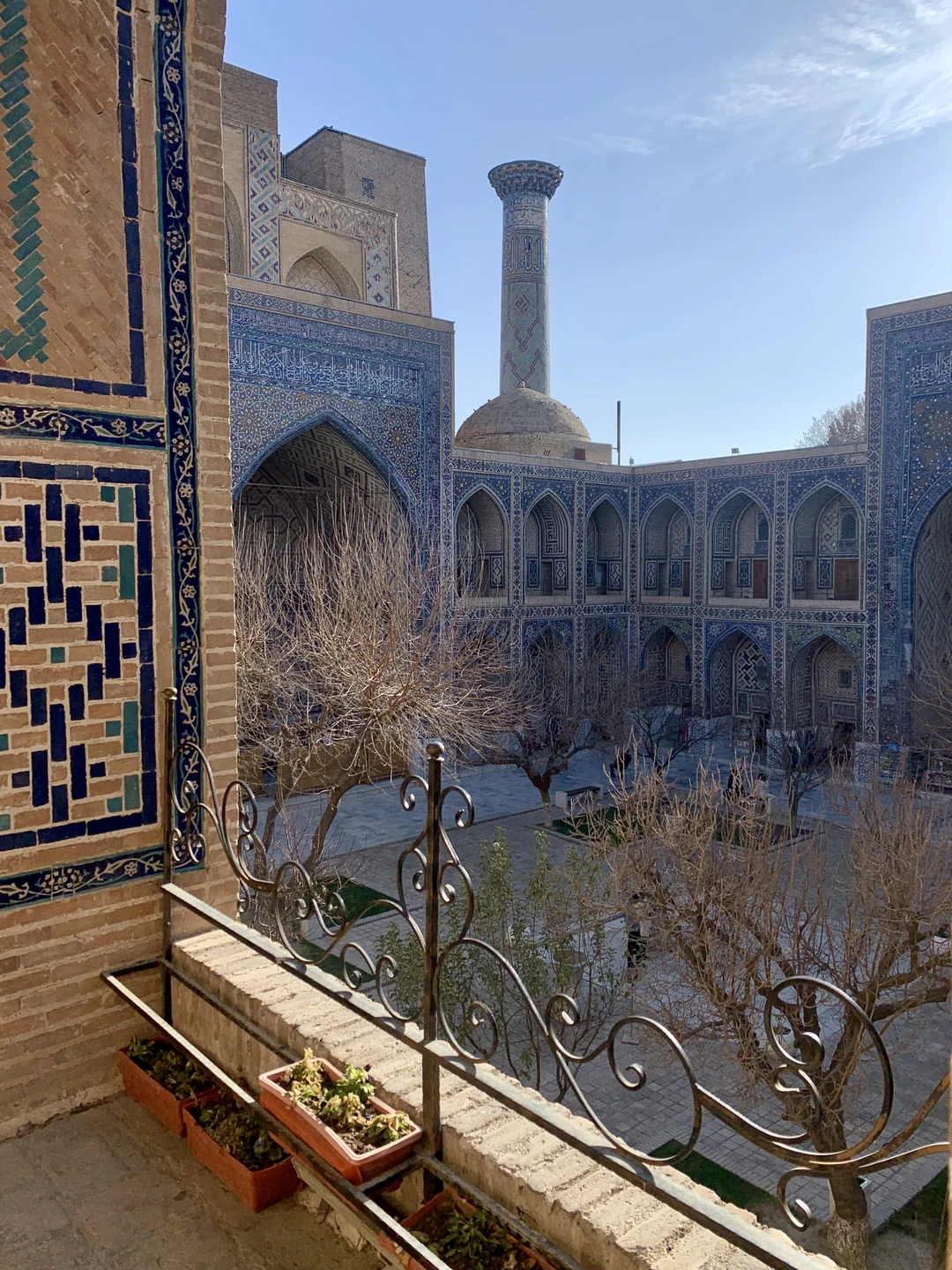 Путешествовали с подругами по Узбекистану, давно хотели побывать в этой стране. Ни разу не пожалели, что