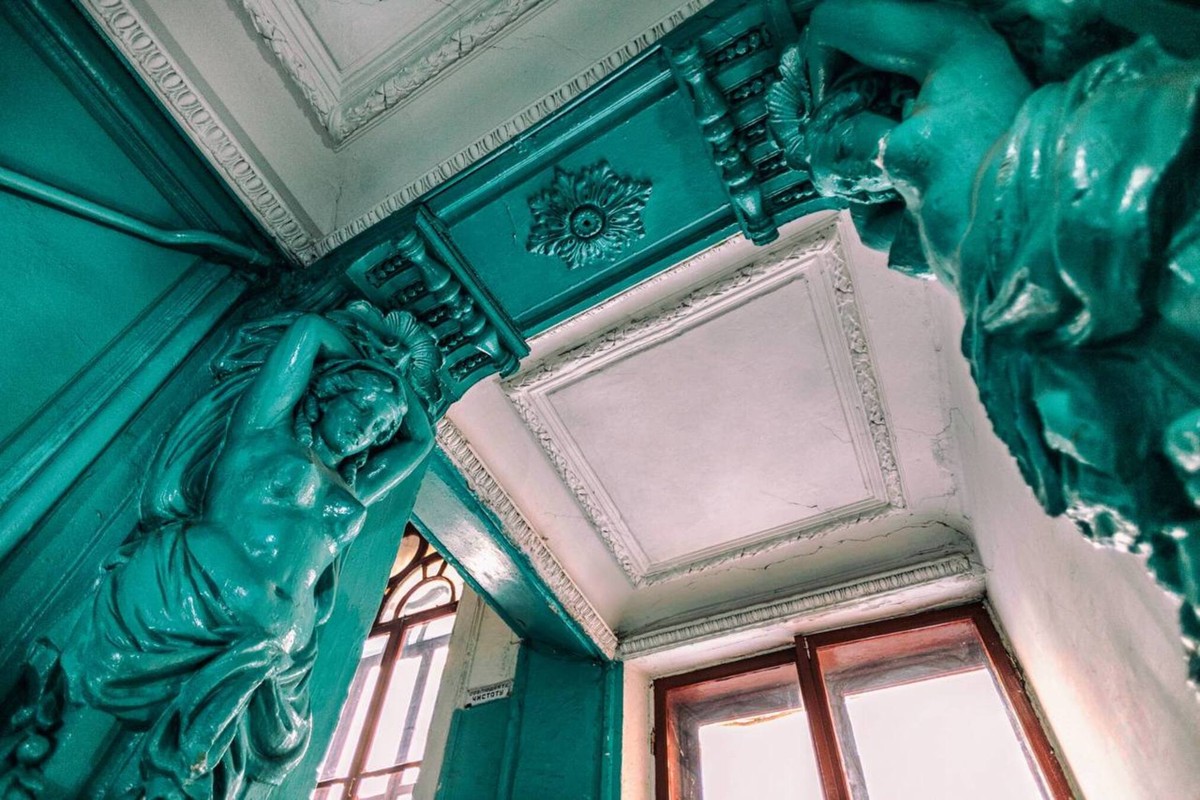 Фото Лиговка и петербургский андеграунд