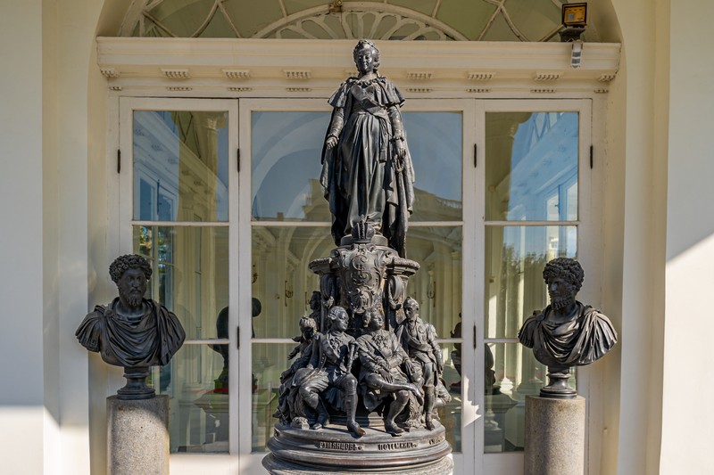 В Пушкин из Петербурга: Екатерининский дворец, Царскосельский парк и Феодоровский собор