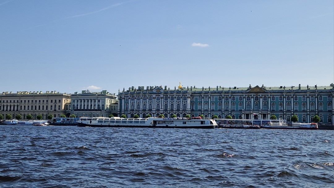 Чудесная погода и классная водная прогулка по любимому городу!