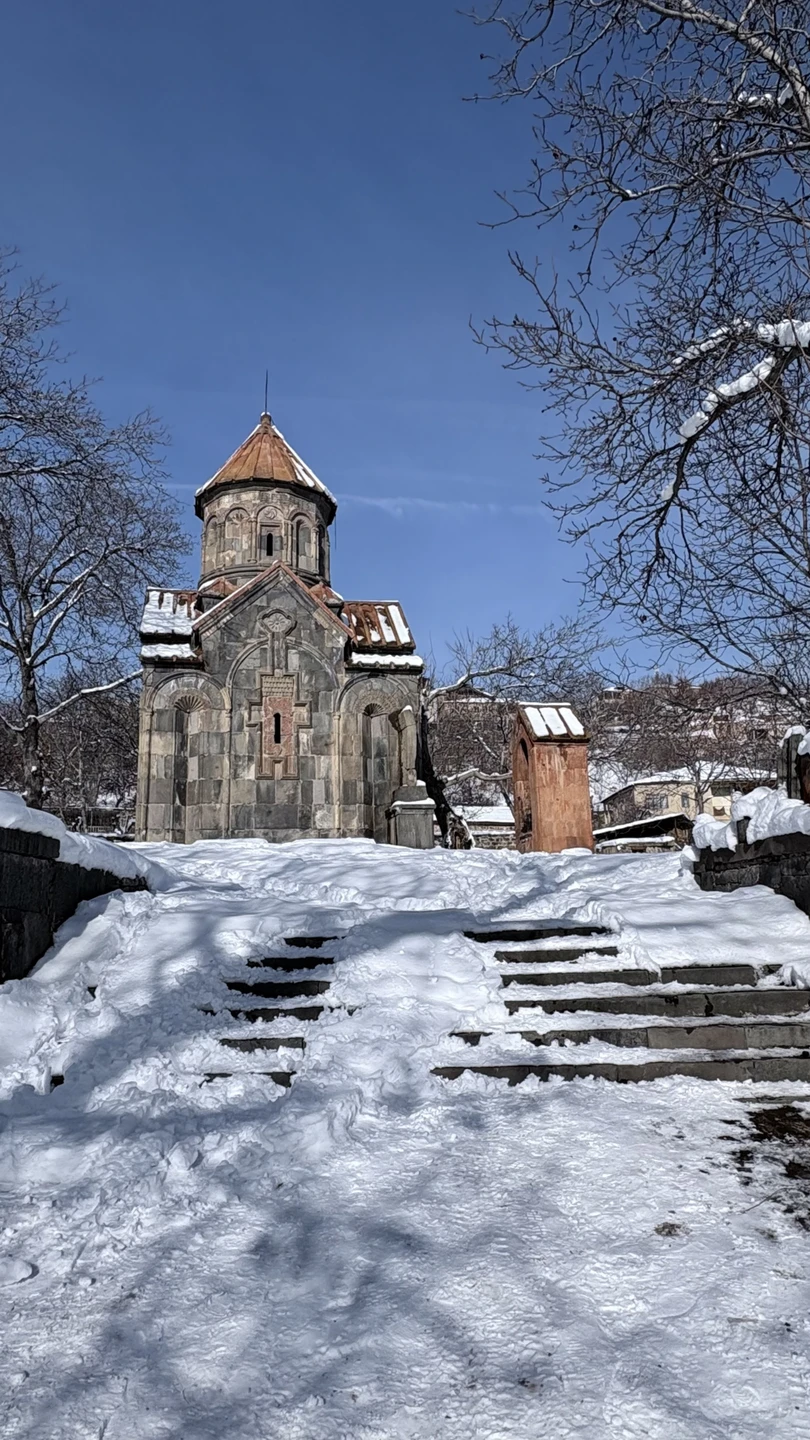 Очень насыщенная и познавательная экскурсия, гид Даниэл - внимательный и любезный, с широким кругозором, подробно рассказывает