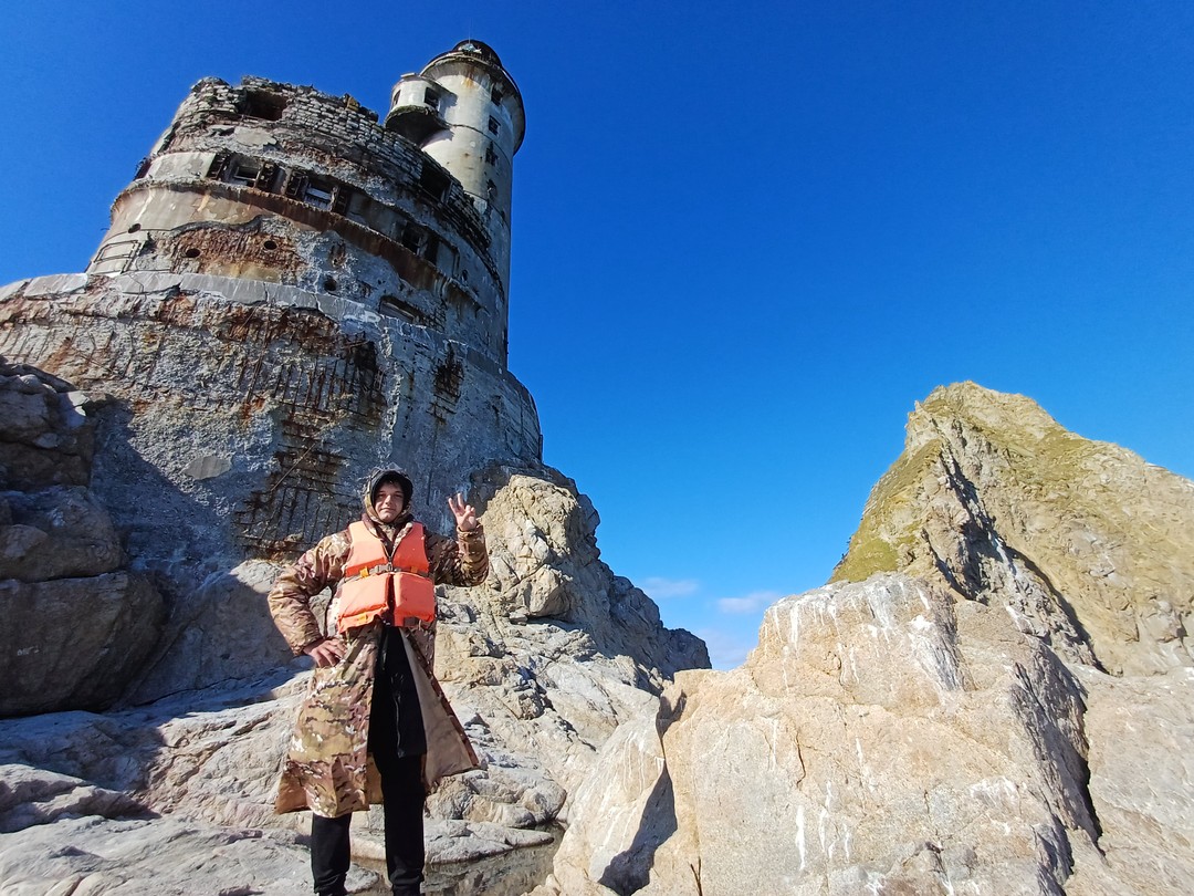 Маяк Анива - в мини-группе (Анастасия)