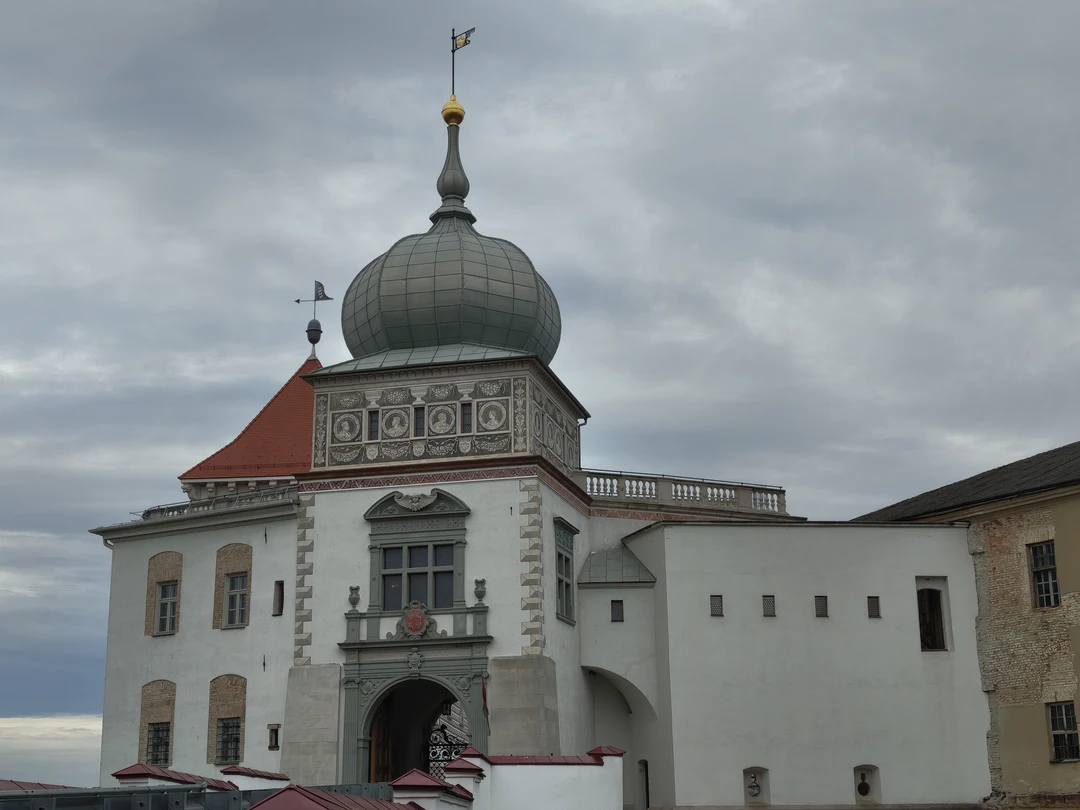 Гид Ангелина провела нам отличную экскурсию по Гродно, посетили все основные достопримечательности и узнали чем живет и жил город