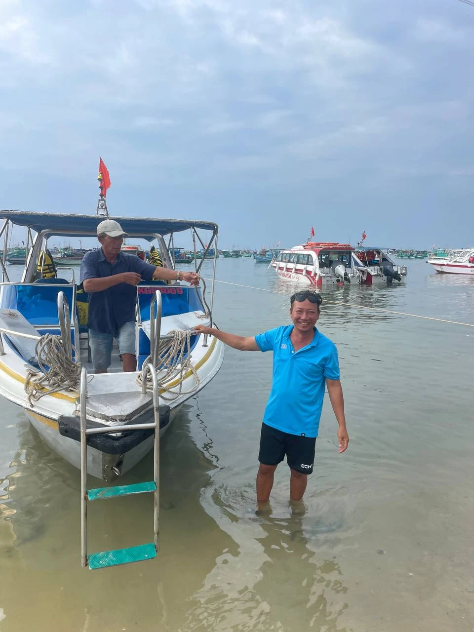 Были на экскурсии с мамой, нам очень понравилось! Владислав рассказал много интересных фактов о местных жителях