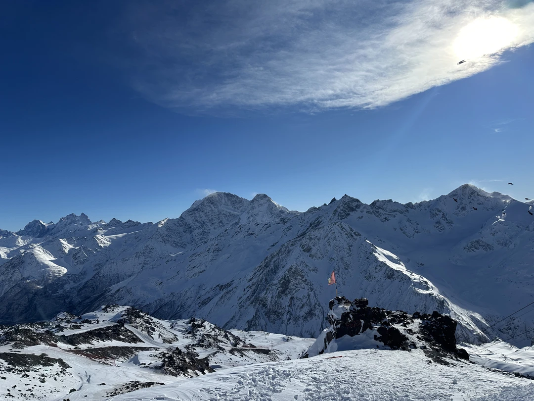 导游谢尔盖也是非常有责任心，非常靠谱，路线安排也很合理，很多时间可以自己游览，推荐。