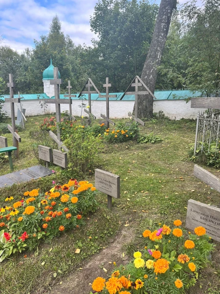 Замечательная, насыщенная и очень увлекательная экскурсия. Огромная благодарность нашему прекрасному гиду Елене! Ее любовь к своему