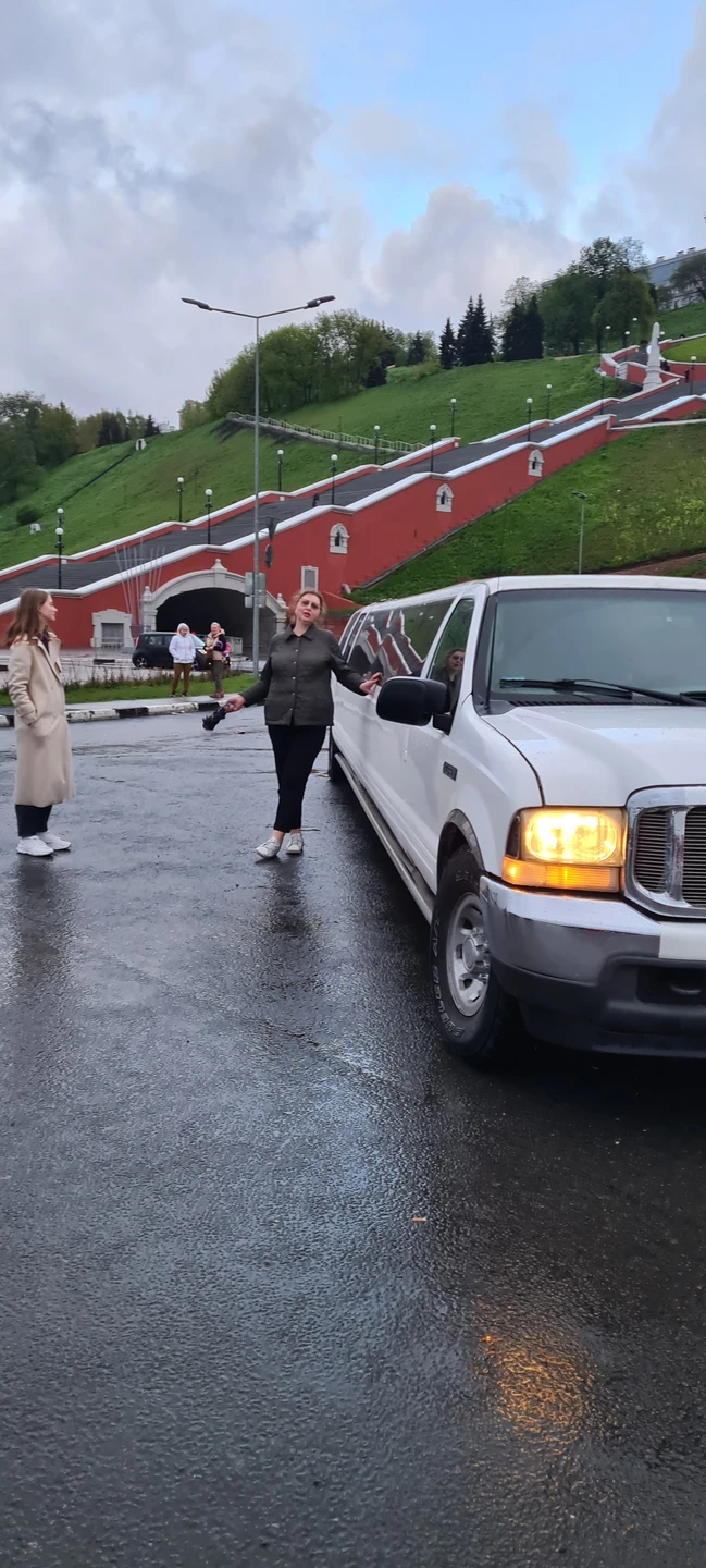 эта была поездка на др нашего друга. такая хорошая экскурсия и высокопрофессиальные гиды. очень понравилась часовая