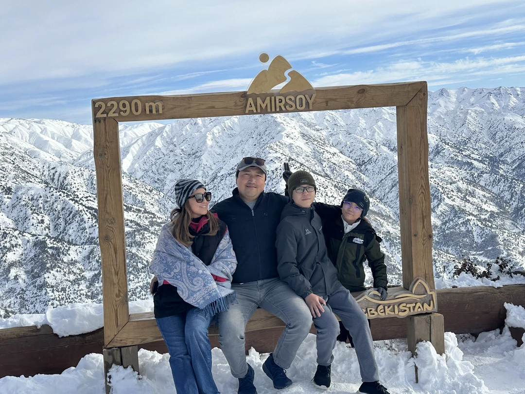 Поездка проходила на комфортном автомобиле в оптимальном скоростном режиме. Это немаловажно было для нас как семьи