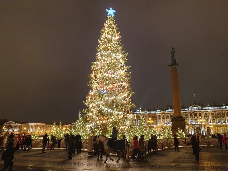 Новогодняя сказка Петербурга