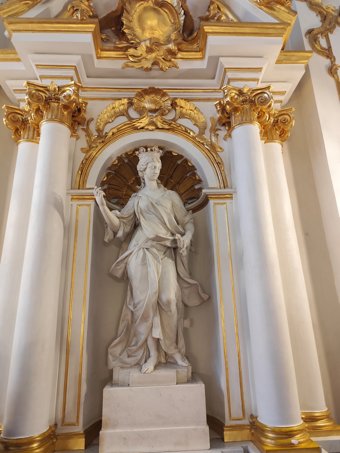 Знакомство с коллекцией Эрмитажа в мини-группе (билеты включены) (Сергей)