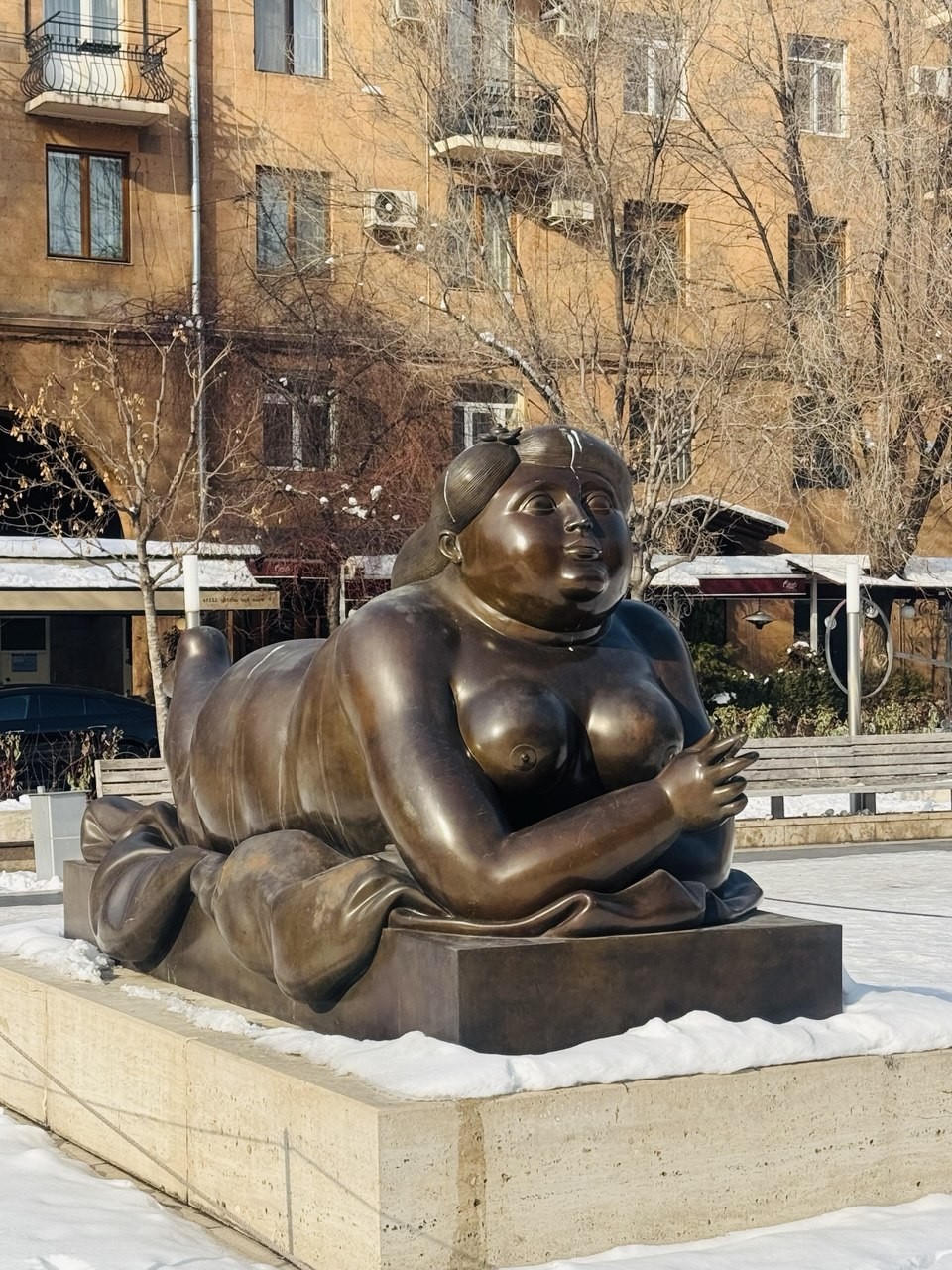 Хотим поблагодарить Алину за прекрасную, содержательную и легкую экскурсию, проведенную по историческому центру Еревана. Алина отличный