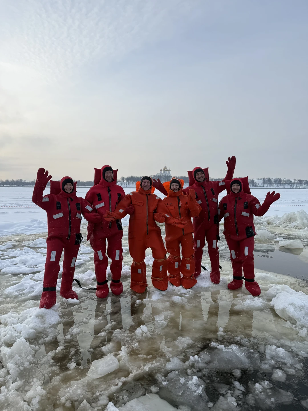 Это было волнительно, весело и местами страшно, оттого и смело! Неожиданно 40 минут пролетели, как мгновение!