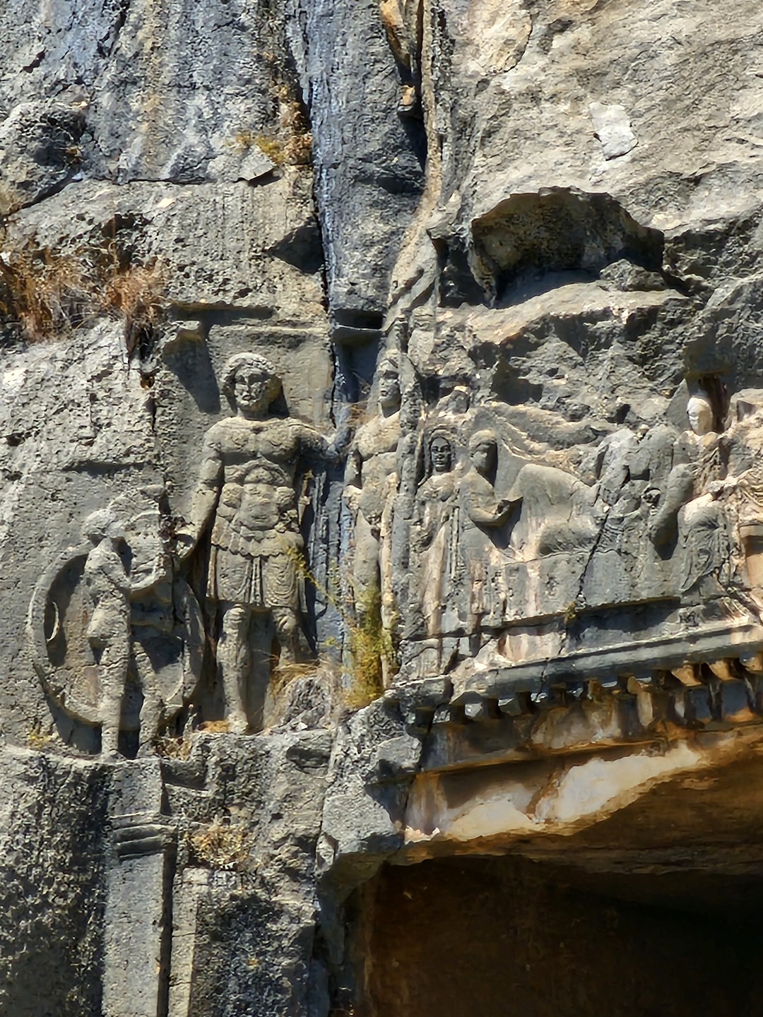 Знакомимся с Демре: храм Николая Чудотворца, гробницы и античный театр (Анна)