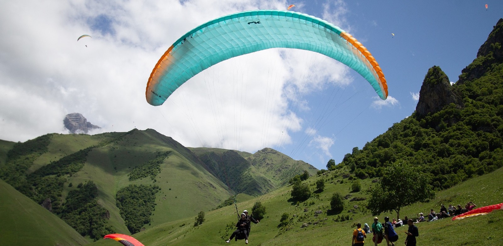 Полёт на параплане и поэзия Чегемского ущелья