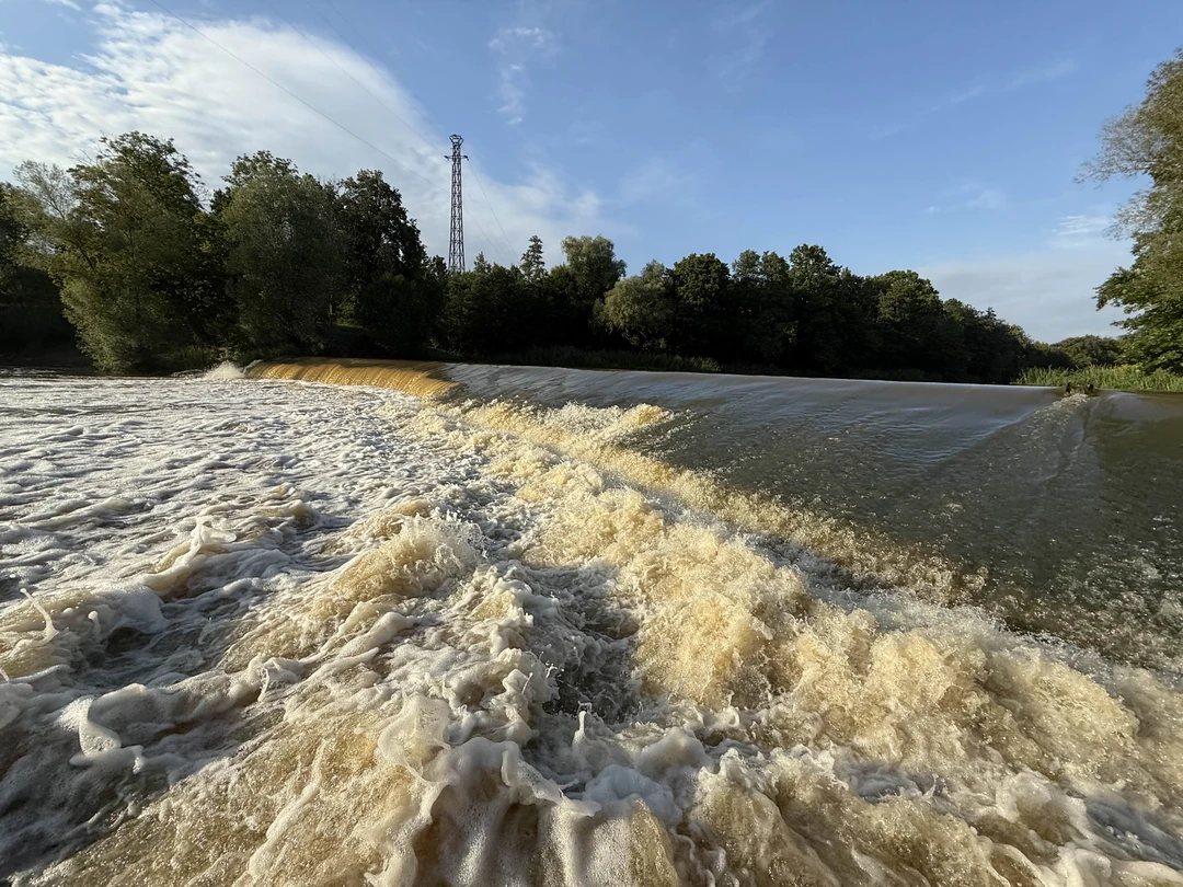 Экскурсия больше развлекательная, но Ольга (наш гид) рассказывала очень интересные вещи и факты. Слушать ее -