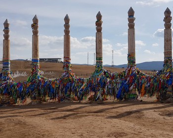 Мысы Бурхан и Хобой, ступа Просветления на острове Огой