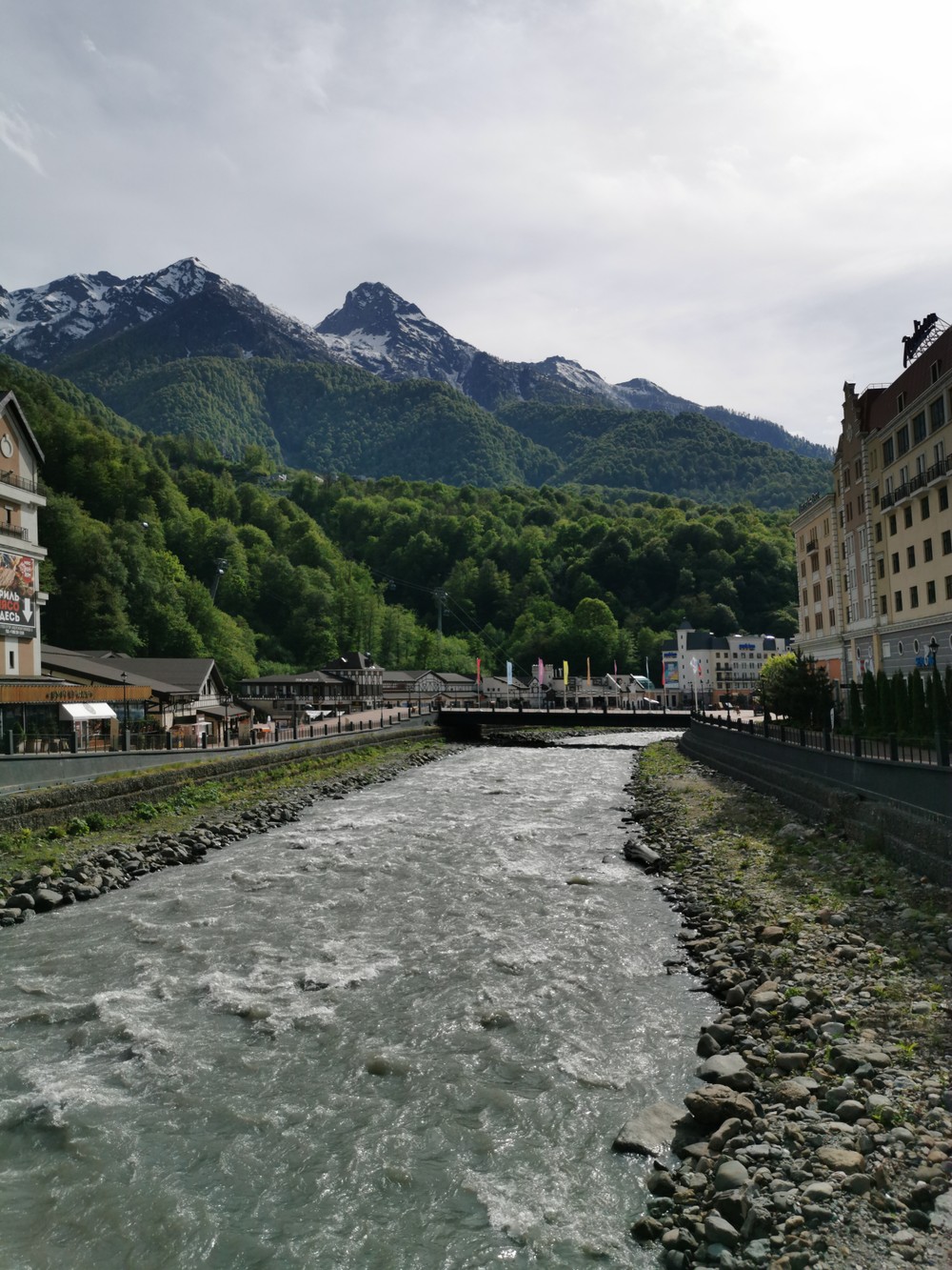 В «Розу Хутор» — через посёлок Красная Поляна (19/21)