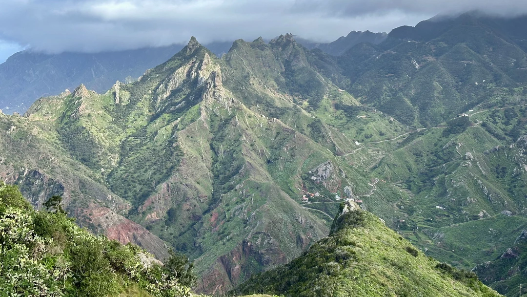 Очень интересная экскурсия! Она отлично подойдет тем, кто на Тенерифе уже не в первый раз и