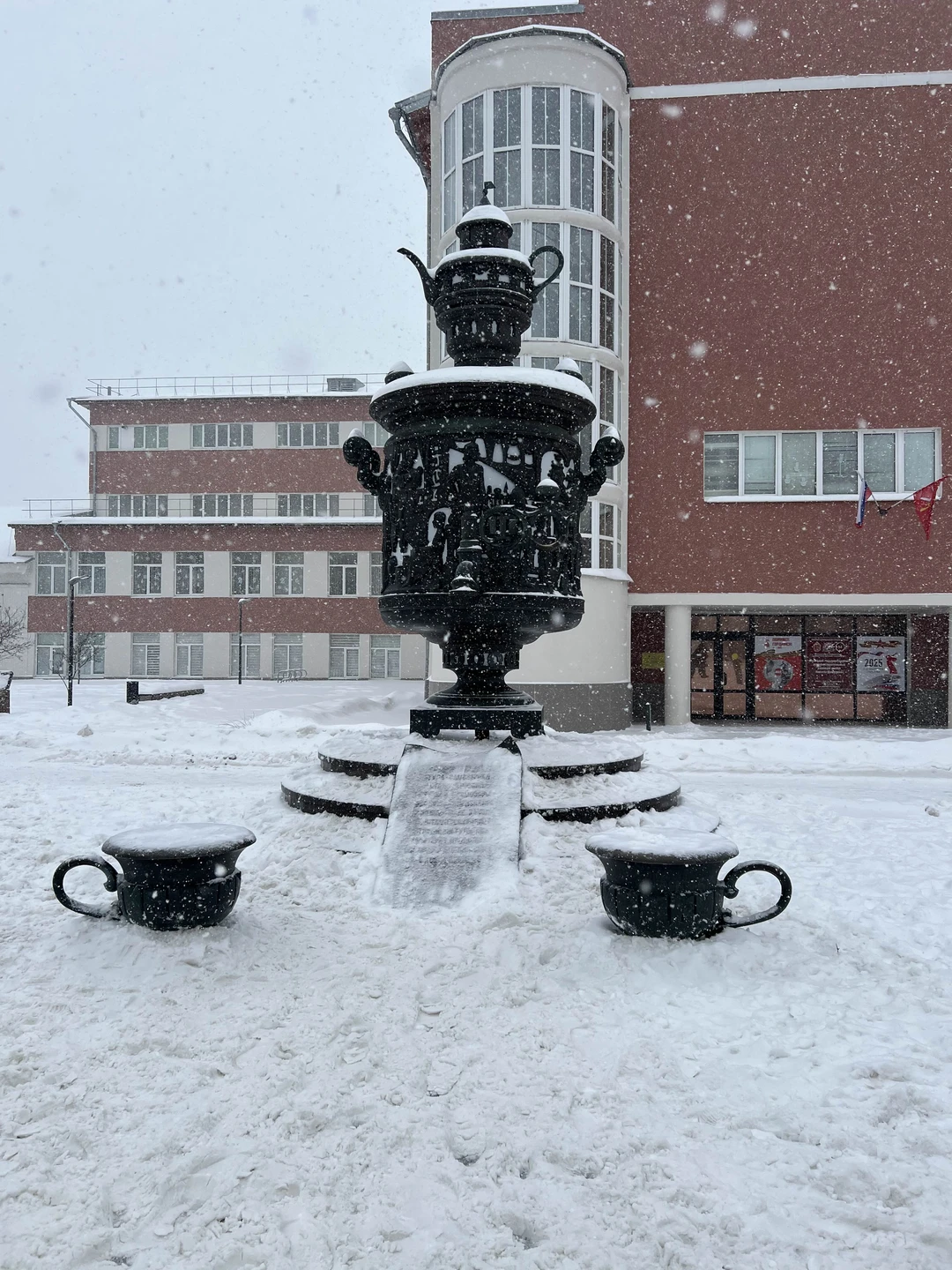 Мы знакомились с Тулой и с Лилей 8 января. Очень понравились и Лиля, и Тула. Было