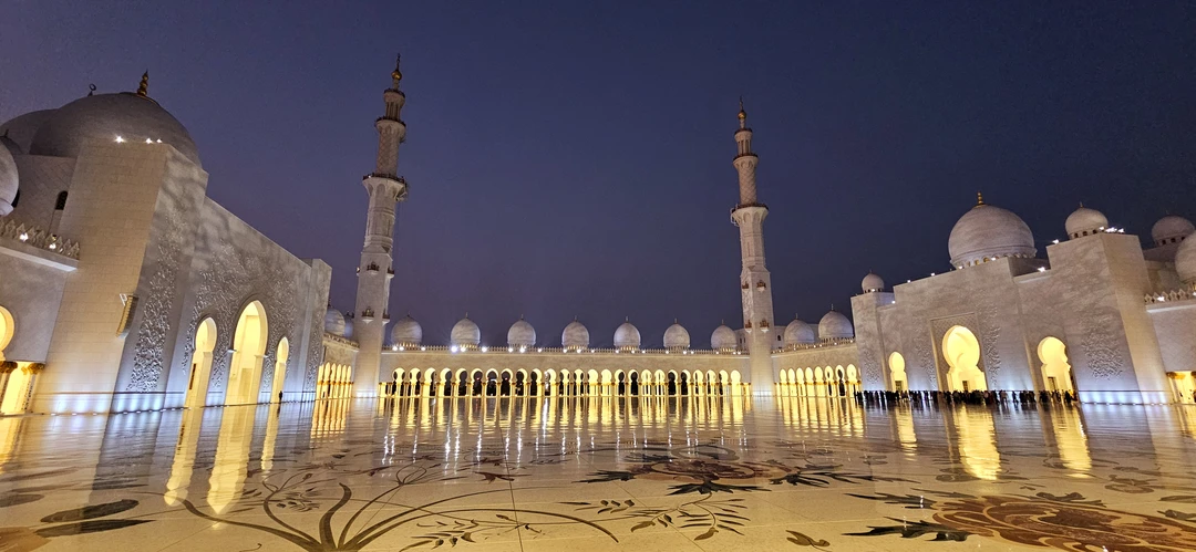 Смело могу всем рекомендовать данную экскурсию, замечательного организатора Фаруха и прекрасного гида-водителя Азика. Всё было организованно