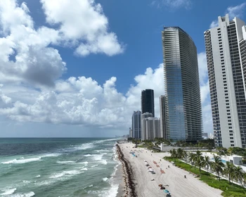 Солнце, океан, Майами