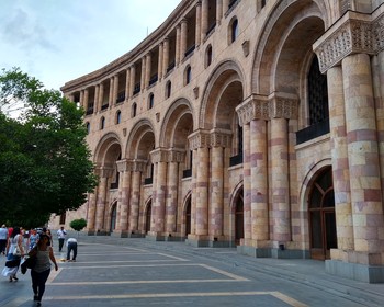 Знакомство с Ереваном и встреча Нового года