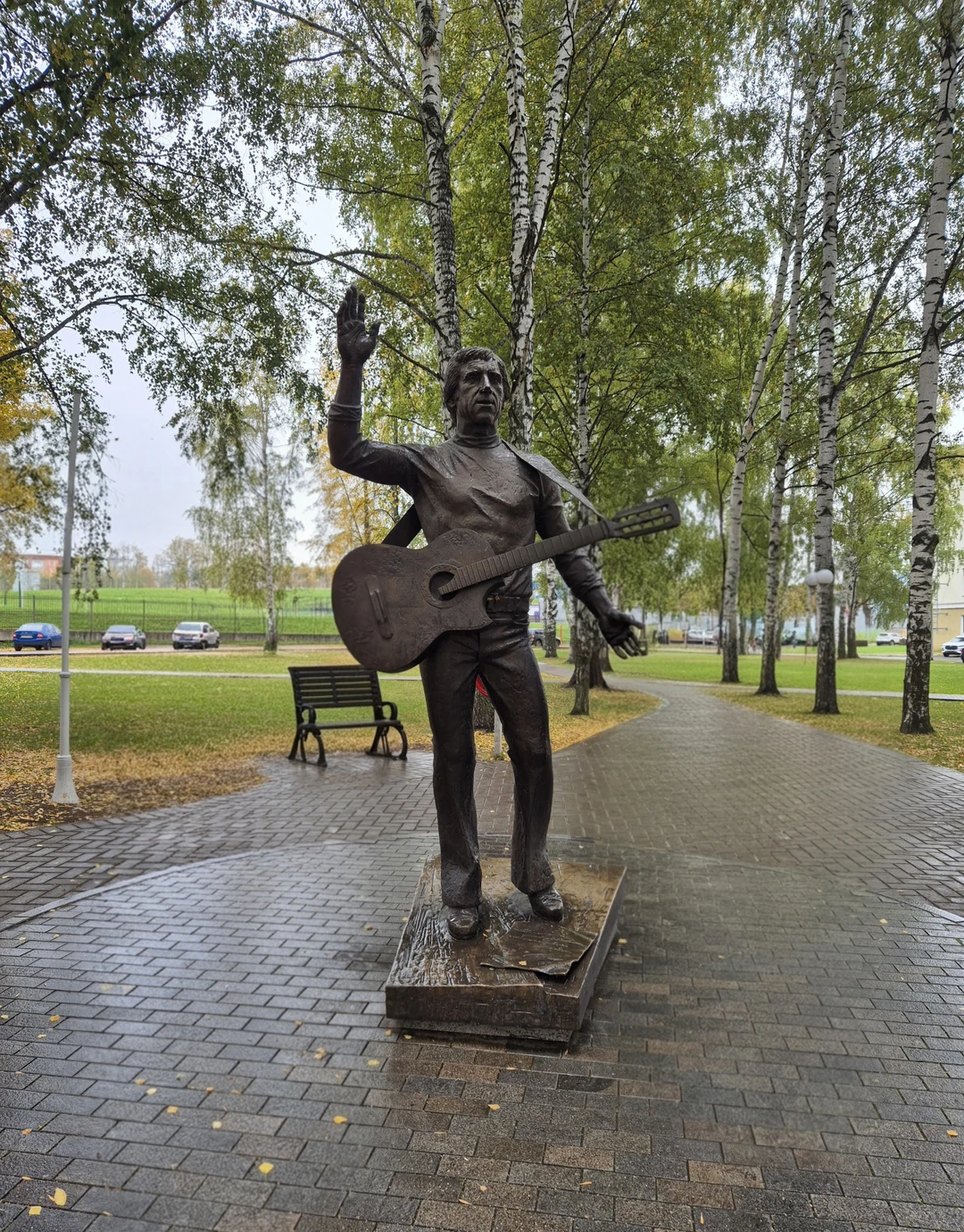 Экскурсия очень понравилась! Замечательно организованная программа позволила погрузиться в историю и атмосферу мест. Сергей оказался настоящим