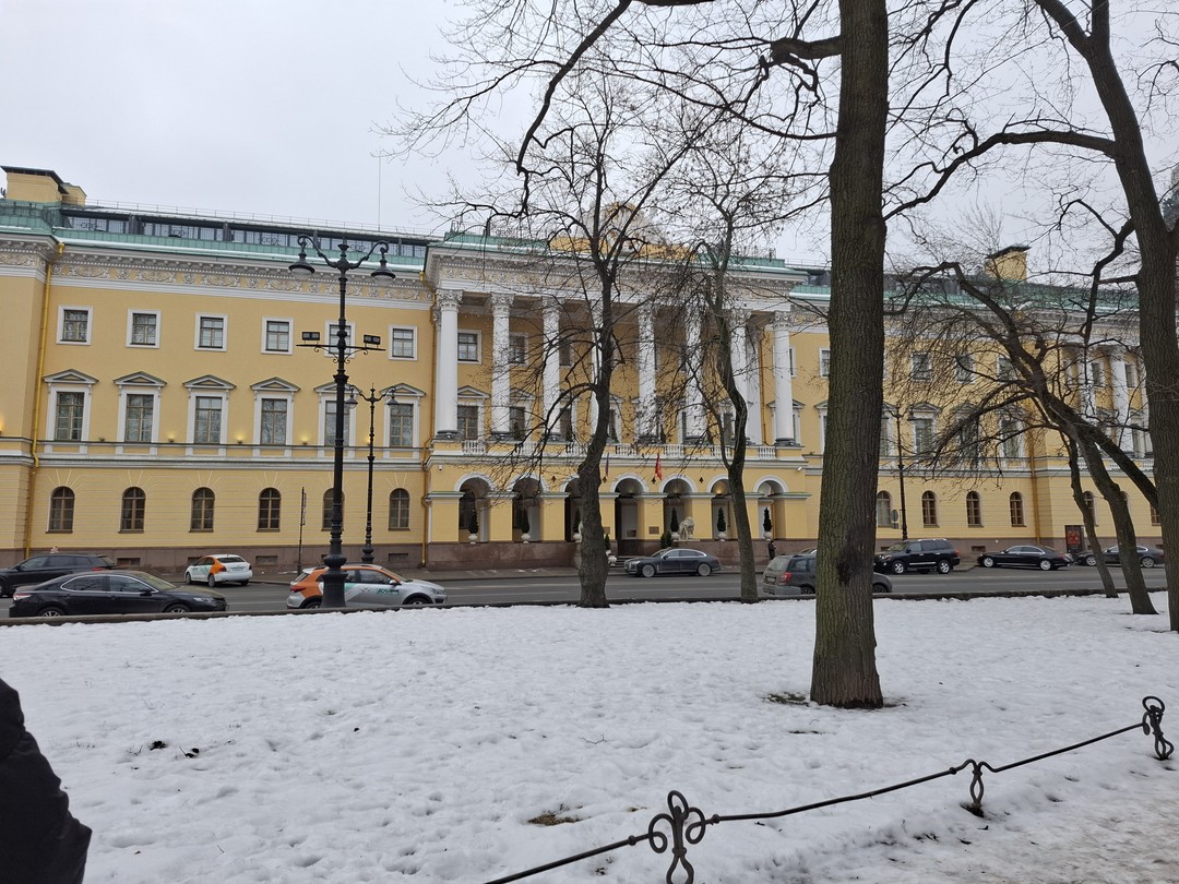 Сквозь легенды к истории Петербурга (Юлия)