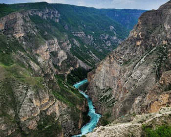 Сулакский каньон и бархан Сарыкум