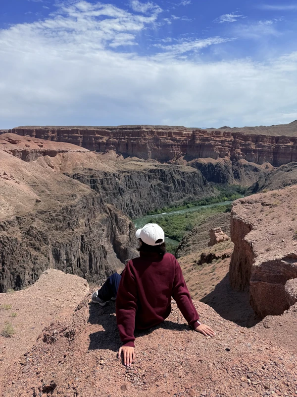 Из Алматы - к неземному Чарынскому каньону