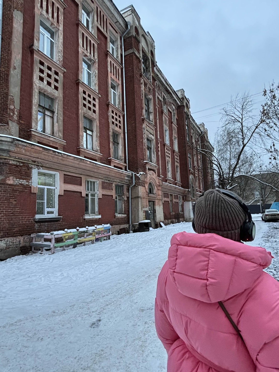 Замечательная экскурсия в необычном формате аудиоспектакля. Интересная история, рассказанная актерами тверского театра. Продуманный сценарий и кропотливо