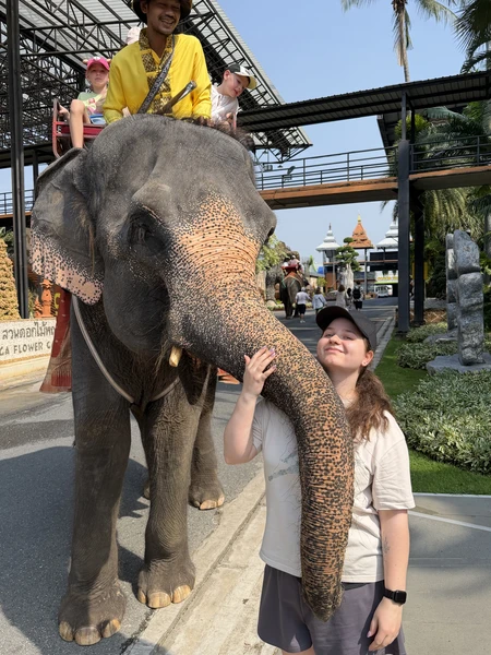 В первую очередь хочу сказать спасибо организатору Леониду - очень вежливый и хороший специалист. Помогал не
